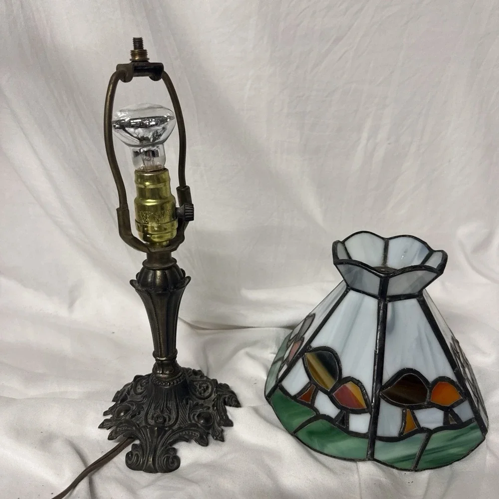 Vintage Tiffany Style Mushroom Toadstool Stained Glass Table Lamp 11